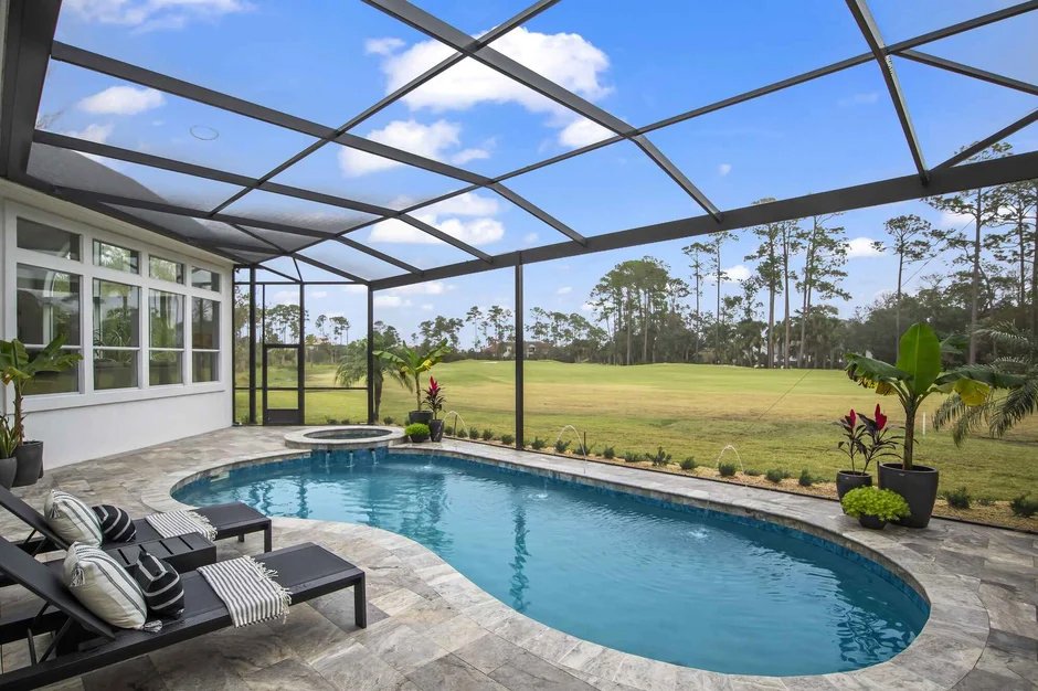 Custom pool enclosure built by professional enclosure builders in Daytona Beach, FL